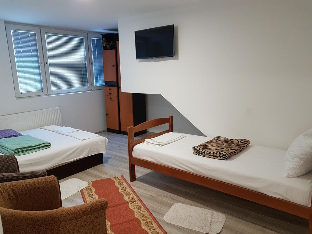 Lira Inn Ниш Екстер'єр фото