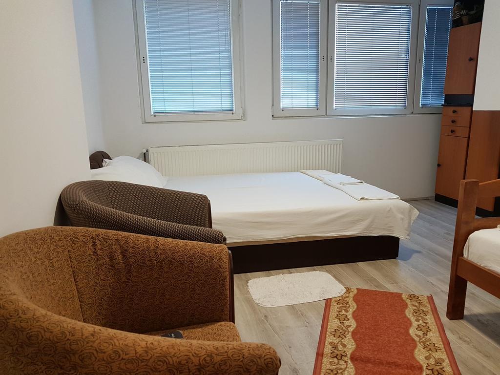 Lira Inn Ниш Екстер'єр фото